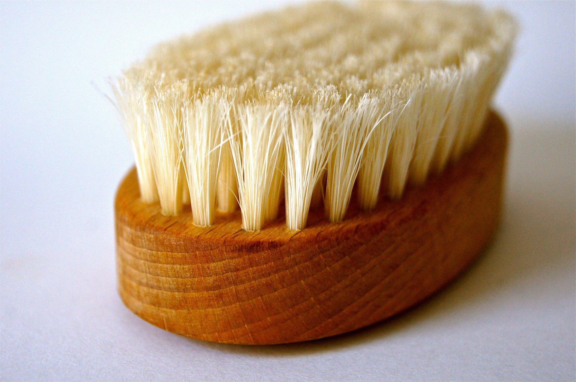 a dry brush could be a valuable weapon in your skincare arsenal